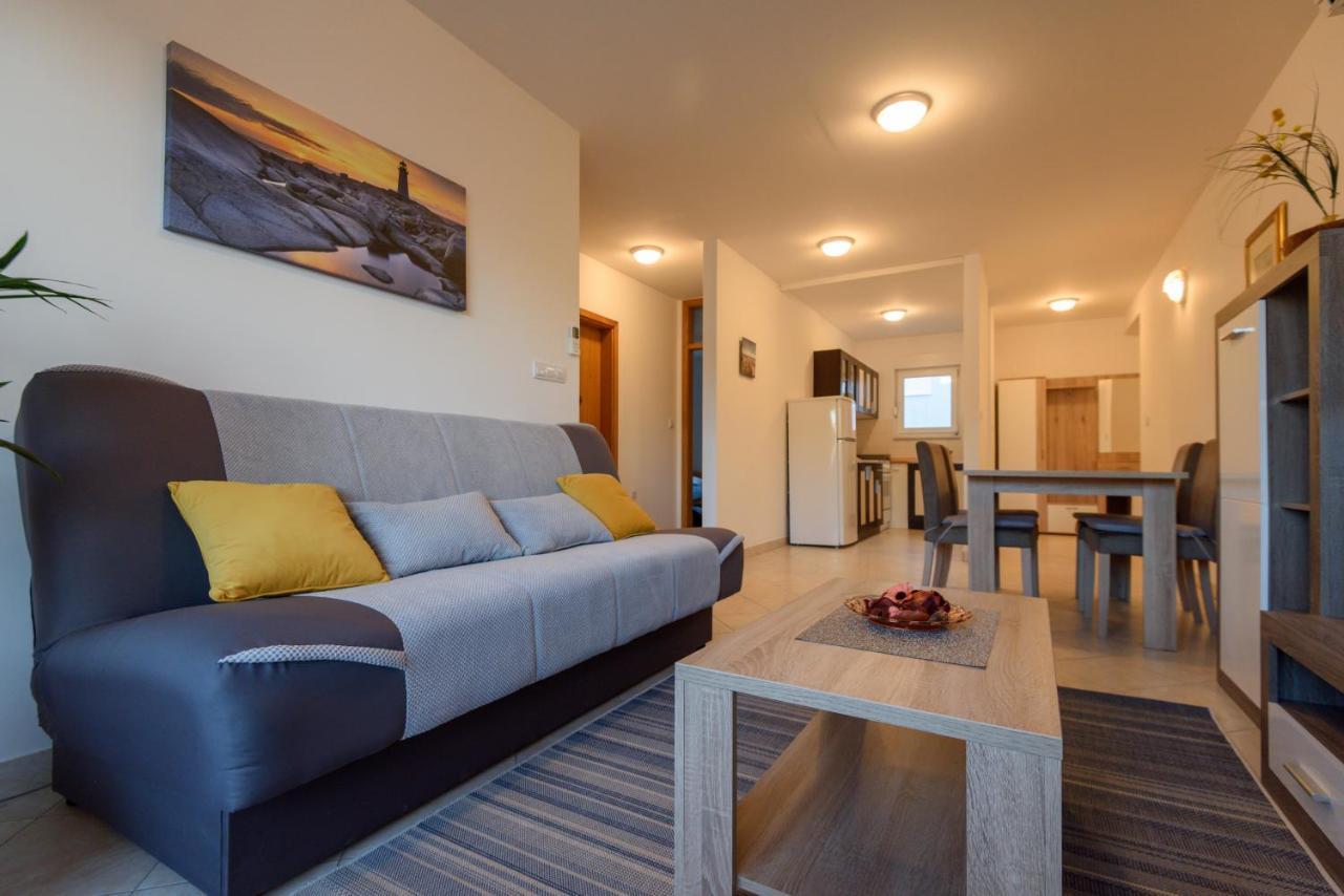 Apartman Karmela Zadar Eksteriør bilde